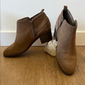 Women’s Sonoma Brown Suede Ankle Boots